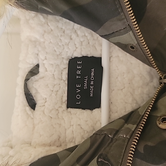 Women's camo jacket/ coat small - Picture 2 of 3